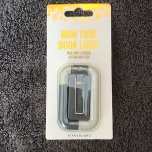 Mini tube book light